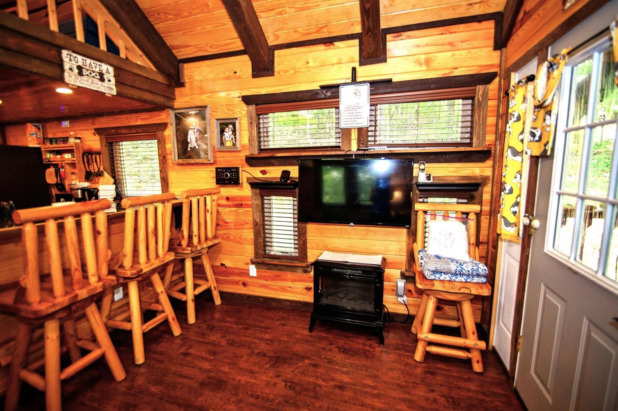 The Codex - Parker Creek Bend Cabins เมอร์ฟรีสโบโร ภายนอก รูปภาพ