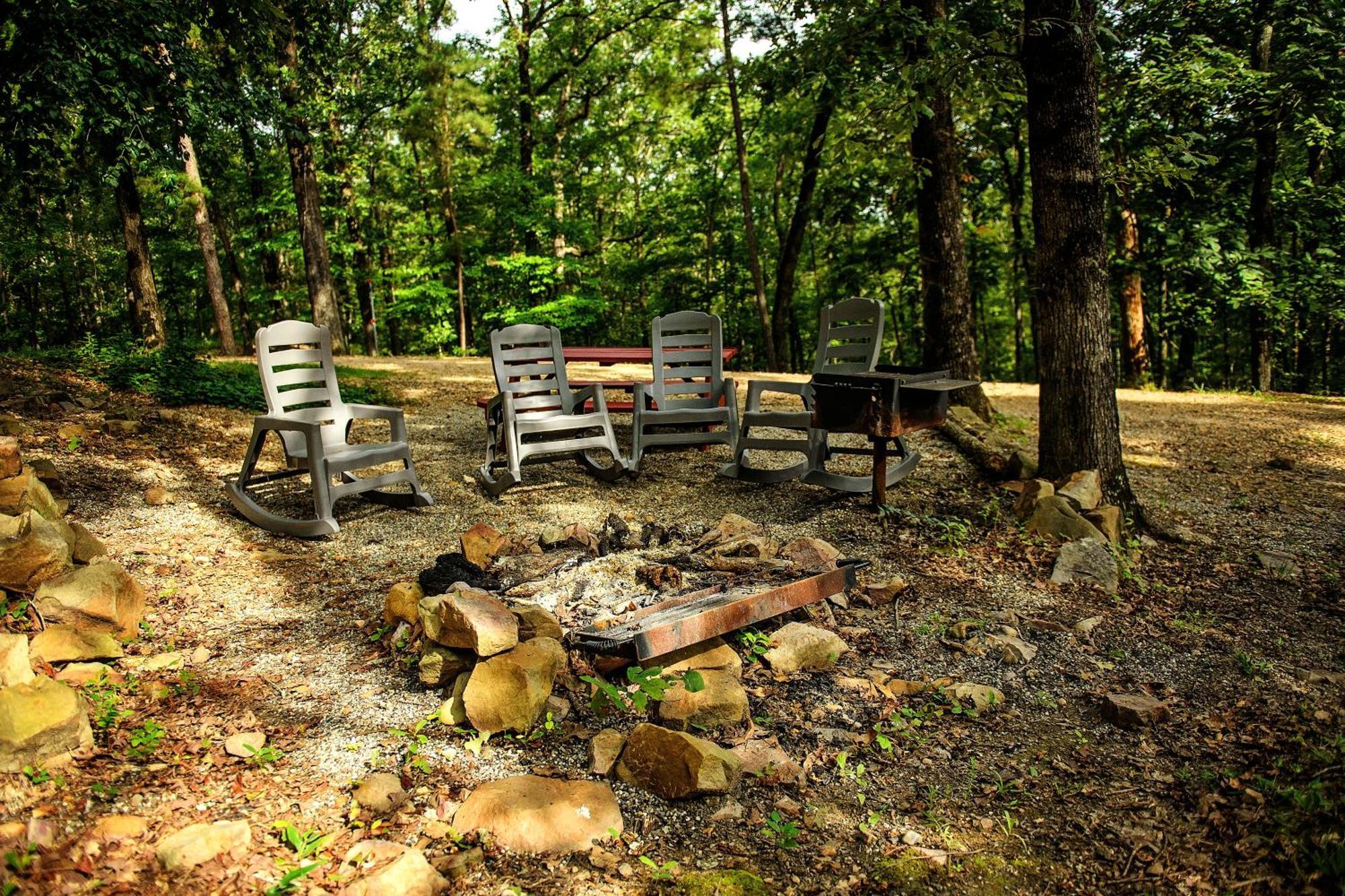 The Codex - Parker Creek Bend Cabins เมอร์ฟรีสโบโร ภายนอก รูปภาพ